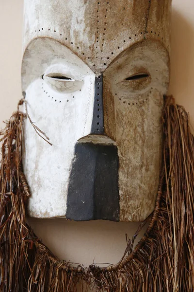 African Mask Sale Gabon — Stockfoto