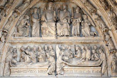 Notre-Dame d 'Amiens Katedrali. Batı cephesi. Bakire Geçidi. Fransa. 
