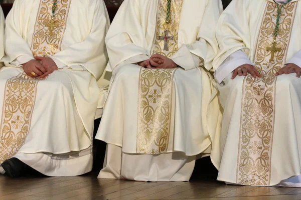 Amiens Cathedral Bishops Sitting France — Stock Photo, Image