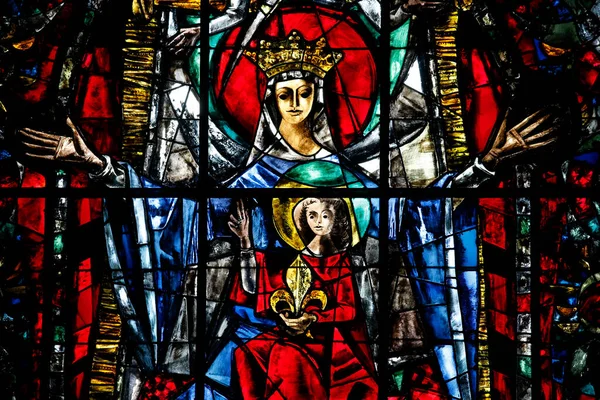 ストラスブール大聖堂の聖母 ステンドグラスの窓 マックス イングランドによるストラスブールの聖母 フランス — ストック写真