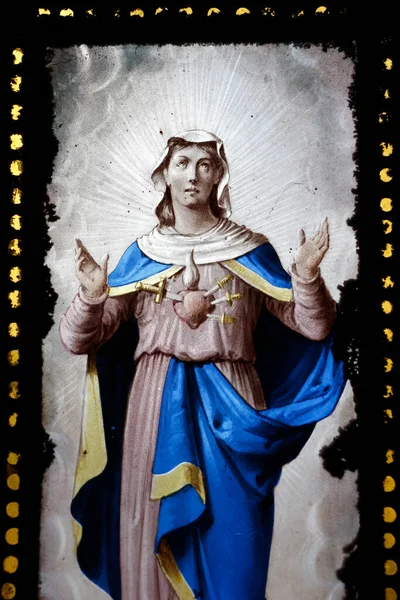Notre Dame Kipuja Kipu Maria Joka Kohtaa Jeesuksen Suuntaa Kohti — kuvapankkivalokuva