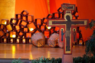 Taize Topluluğu. Uzlaşma Kilisesi 'nden. Fransa. 
