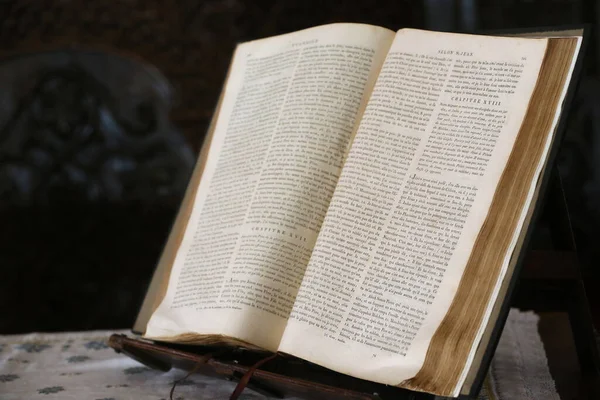 Carouge Protestant Temple Old Bible Geneva Switzerland — Stock Photo, Image