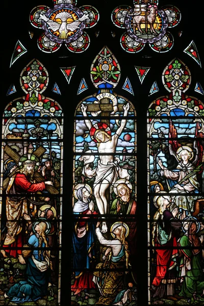 圣三一教堂日内瓦 缝隙玻璃窗 耶稣基督的激情 被钉在十字架上瑞士 — 图库照片
