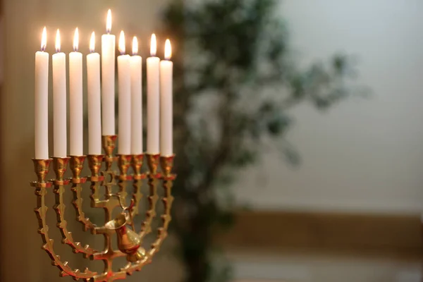 Chanuka Devíti Zapálenými Svíčkami Symbol Judaismu — Stock fotografie