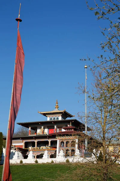 Tusen Buddhaers Tempel Dashang Kagyu Lings Församling — Stockfoto