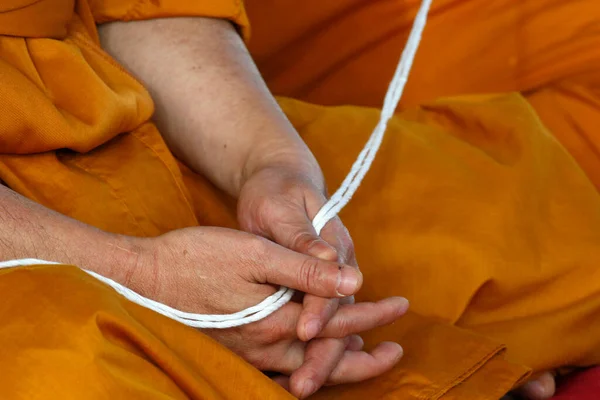 Wat Velouvanaram Buddhistische Zeremonie Buddhistischer Mönch Betet Buddhistische Religion Frankreich — Stockfoto