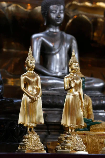 Wat Velouvanaram Hauptaltar Buddha Statuen Buddhistische Religion Frankreich — Stockfoto