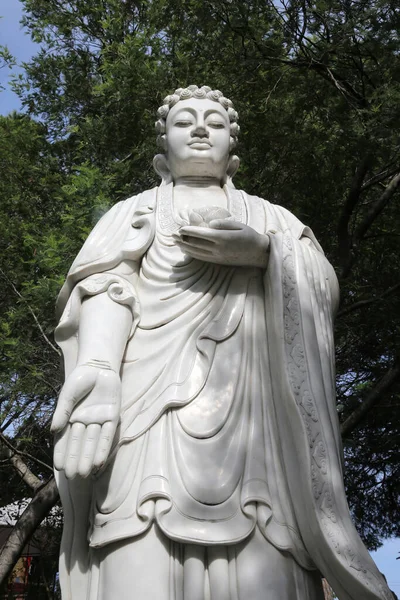 Chrám Hong Hien Socha Buddhy Buddhistické Náboženství Francie — Stock fotografie