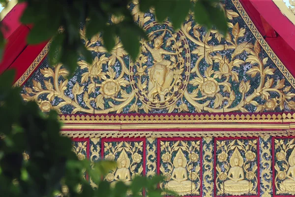 Wat Ong Teu Buddhist Храм Золоті Різьблення Прикраси Візерунки Над — стокове фото