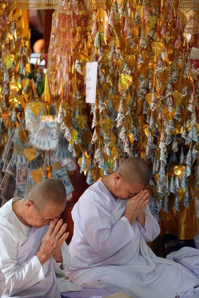 Wat Muang Simuong Tempio Buddista Cerimonia Buddista Adoratori Che Pregano — Foto Stock