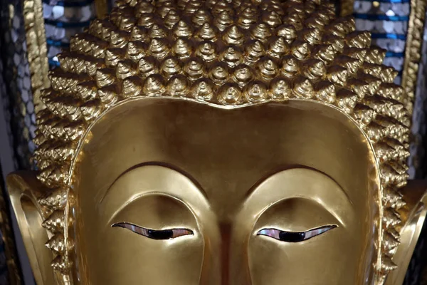 Золотая Статуя Будды Крупный План Wat Pho Храм Лежащего Будды — стоковое фото