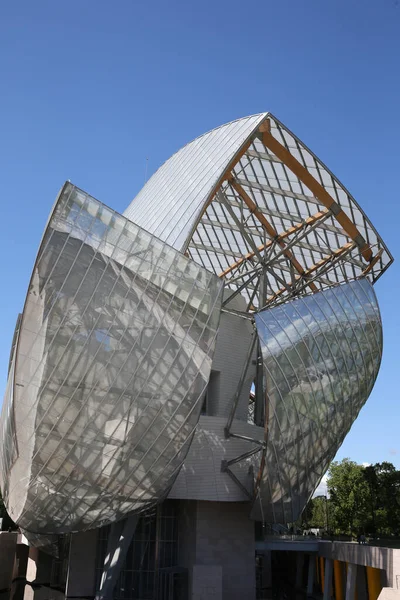 루이비통 Fondation Louis Vuitton 박물관 건축가 Frank Gehry 프랑스 — 스톡 사진