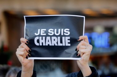 Charlie Hebdo 'nun saldırı kurbanlarının onuruna sendika yürüyüşü. Fransa 'da terörizm. 