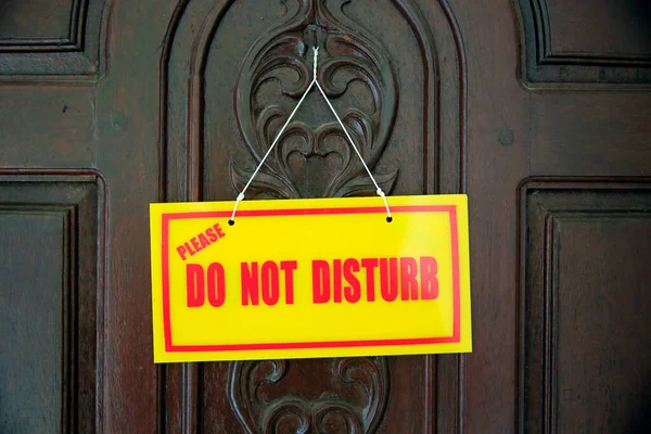 ホテルのドア 標識を乱さないでください ヴィエン ラオス — ストック写真