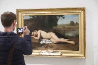 Unterlinden Müzesi. Jeune Baugneur endormi. Jean-Jacques Henner. Colmar. Fransa.