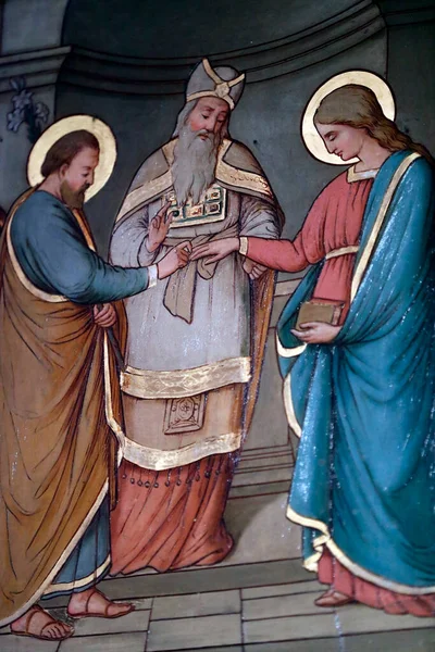 圣皮埃尔生活天主教教堂 圣母玛利亚和圣约瑟的婚姻斯特拉斯堡 — 图库照片