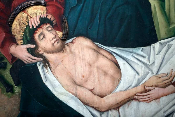 Aziz Pierre le Vieux Katolik Kilisesi. İsa 'nın Tutkusu. İsa mezarın içine konur. Henri Lutzelman 'ın 15. yüzyılda yaptığı resim. Strasbourg 'da. Fransa.