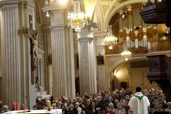 Igreja Saint Jacques Domingo Manhã Missa Católica Sallanches França — Fotografia de Stock