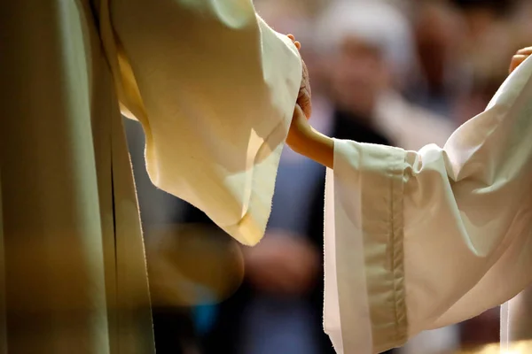 Messe Catholique Dimanche Matin Prêtre Enfant Chœur Sallanches France — Photo