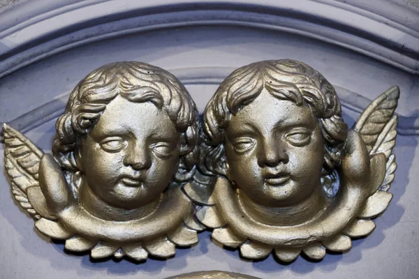 Saint Martin Church Two Angels Saint Martin France — Stock Photo, Image