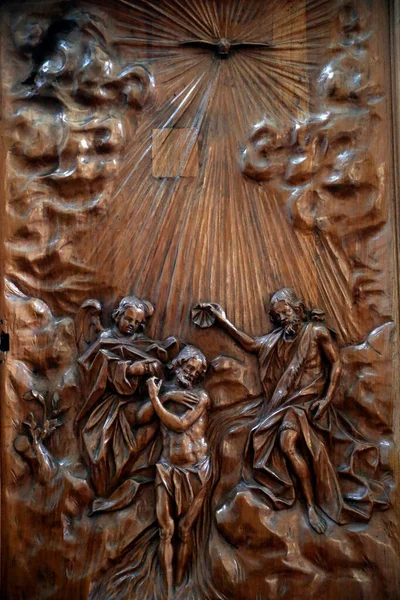Saint Pierren Saint Paulin Kirkko Jeesuksen Kaste Jonka Johannes Kastaja — kuvapankkivalokuva