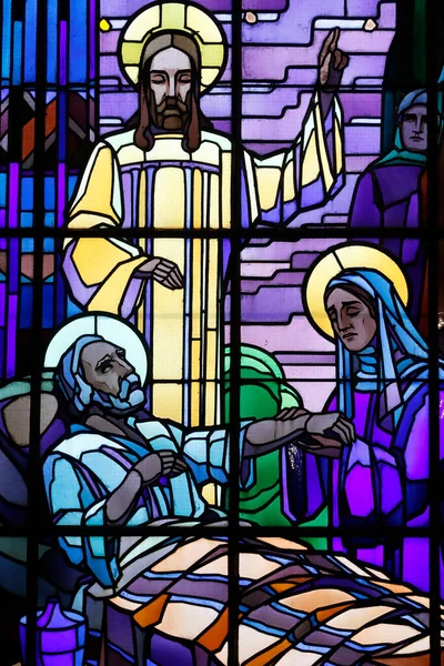 圣约瑟教堂 圣约瑟快乐的死亡 拉菲尔 拉杜尔的玻璃窗户契德 — 图库照片