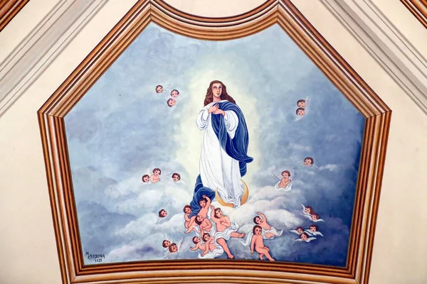 Iglesia Saint Andre Asunción María Cielo Pintura Mural — Foto de Stock