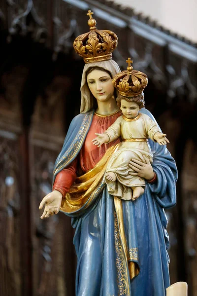 Virgen Con Niño Talla Madera —  Fotos de Stock