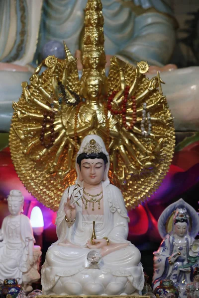 Chua Een Boeddhistische Tempel Quan Bodhisattva Van Mededogen Godin Van — Stockfoto