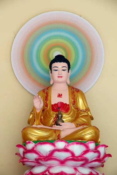 Chua Quang Templo Budista Sentado Buda Shakyamuni Flor Lótus Vung — Fotografia de Stock