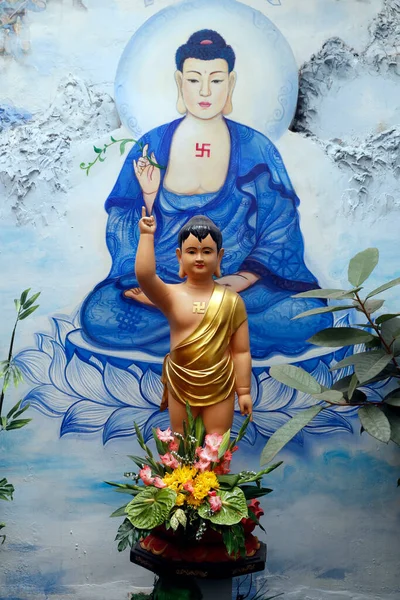 Kim Templo Budista Estatua Buda Infantil Hanoi Vietnam — Foto de Stock
