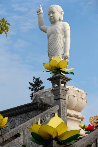 Minh Dang Quang Buddhistischer Tempel Buddha Statue Mit Langohren Glatze — Stockfoto