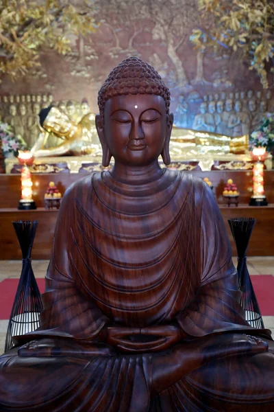 Minh Dang Quang Templo Budista Estátua Madeira Buda Cabeça Com — Fotografia de Stock