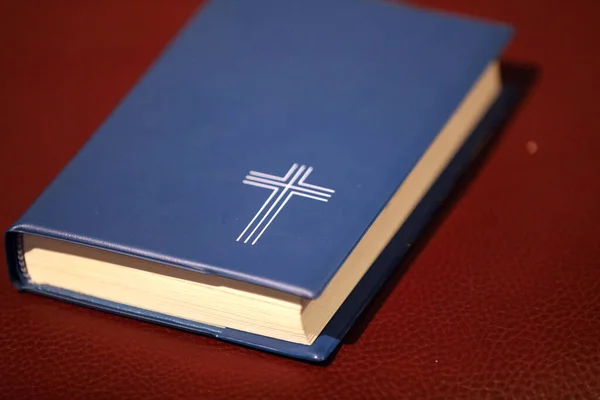 Santa Bíblia Livro Religioso Suíça — Fotografia de Stock