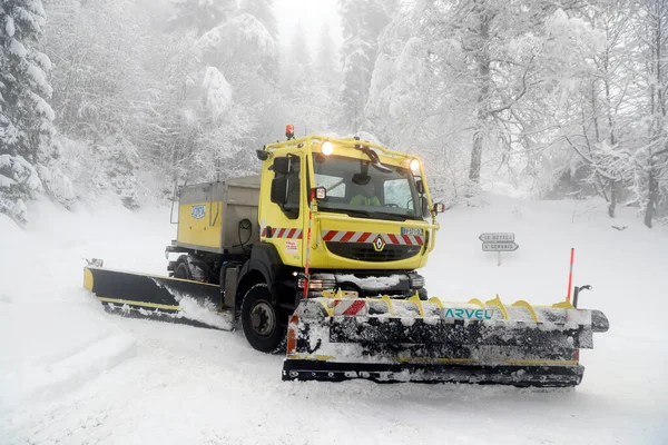 Mountain Road Winter Snow Plough Clearing Snow Road Saint Gervais — Stock Photo, Image