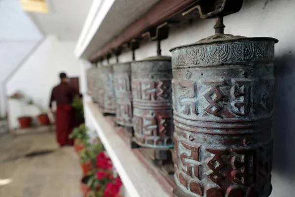 Pema Osel Ling Monastery Rolling Metal Prayer Wheels Circling Mantra — Stock Photo, Image