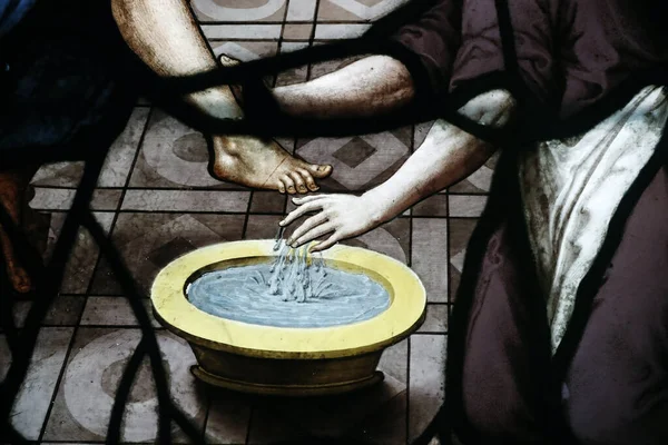 Церковь Святого Этьена Мон Окно Витраже Христос Омывает Ноги Апостолам — стоковое фото
