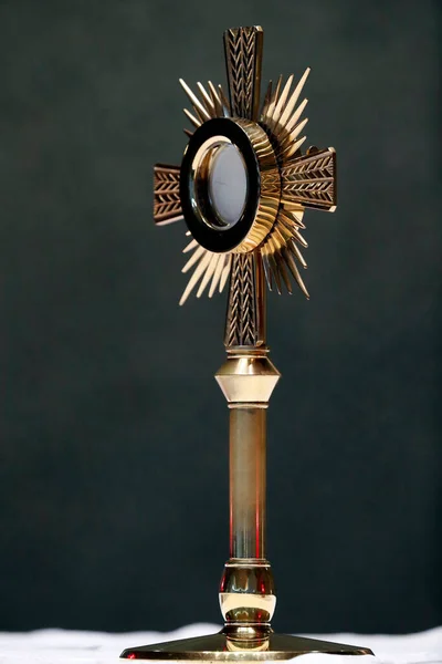 Monstrance Eucharistic Adoration France — 스톡 사진