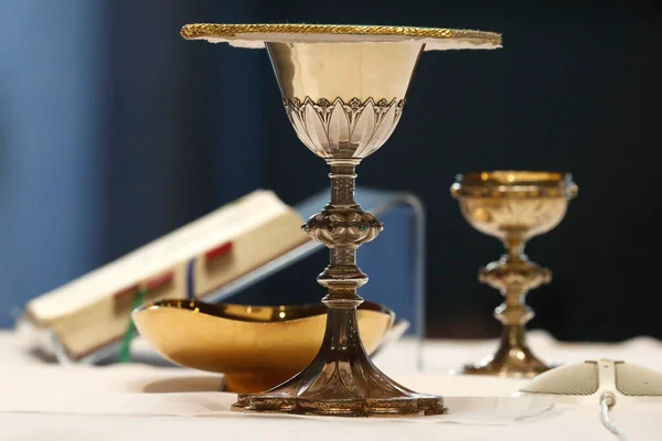 카톨릭 집단이야 Eucharist Table Word Sacrament 프랑스 — 스톡 사진