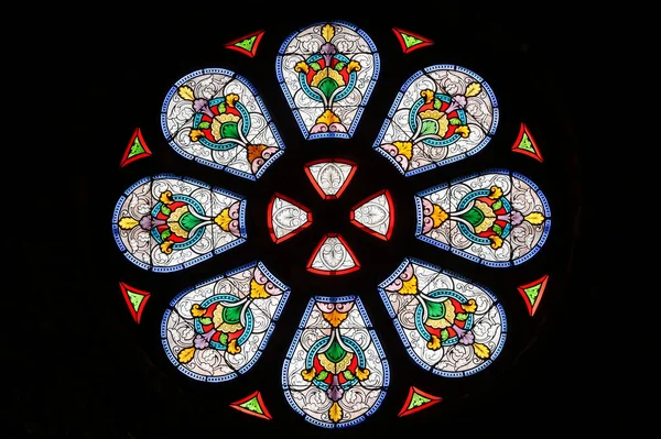 圣玛丽玛德琳教堂缝隙玻璃窗 Praz Sur Arly — 图库照片