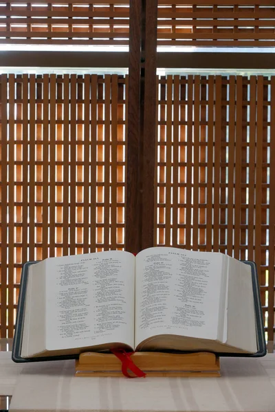 World Council Churches Wcc Ecumenical Center Church Holy Bible Altar — Stockfoto