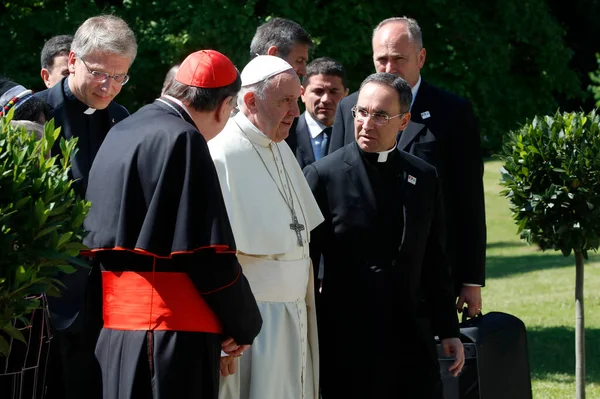Papa Francis, WCC 'nin 70. kuruluş yıldönümünün anısına 21 Haziran' da Dünya Kiliseler Konseyi 'ni ziyaret etti. İsviçre. 