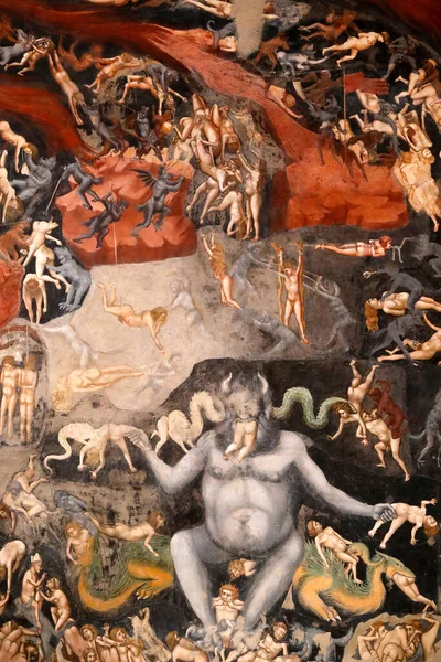 Scrovegni Şapeli. Giotto 'dan Fresco, 14. yüzyıl. Son Hüküm. Cehennemin Prensi, lanetlileri yakalar ve yer. Padua. İtalya. 