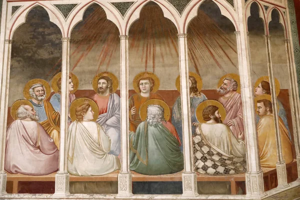 Scrovegni Şapeli. Giotto 'dan Fresco, 14. yüzyıl. Pentecost 'ta. Padua. İtalya. 