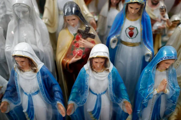 Boutique Vendant Des Articles Chrétiens Religieux Statues Sainte Vierge Chi — Photo