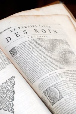 Eski Fransızca İncil, 1669. Eski Ahit. Tarihi bir kitap. Krallar. 
