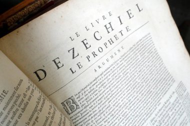 Eski Fransızca İncil, 1669. Eski Ahit. Büyük elçi. Ezekiel.. 