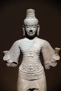 Asya Medeniyetler Müzesi. Angkor. Kamboçya 'nın kutsal şehrini keşfediyorum. Kozmik yayılan Lokeshvara. Kamboçya, 12. yüzyıl. Kum taşı. Singapur. 