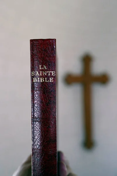 Protestantisk Kyrka Heliga Bibel Och Kors Frankrike — Stockfoto